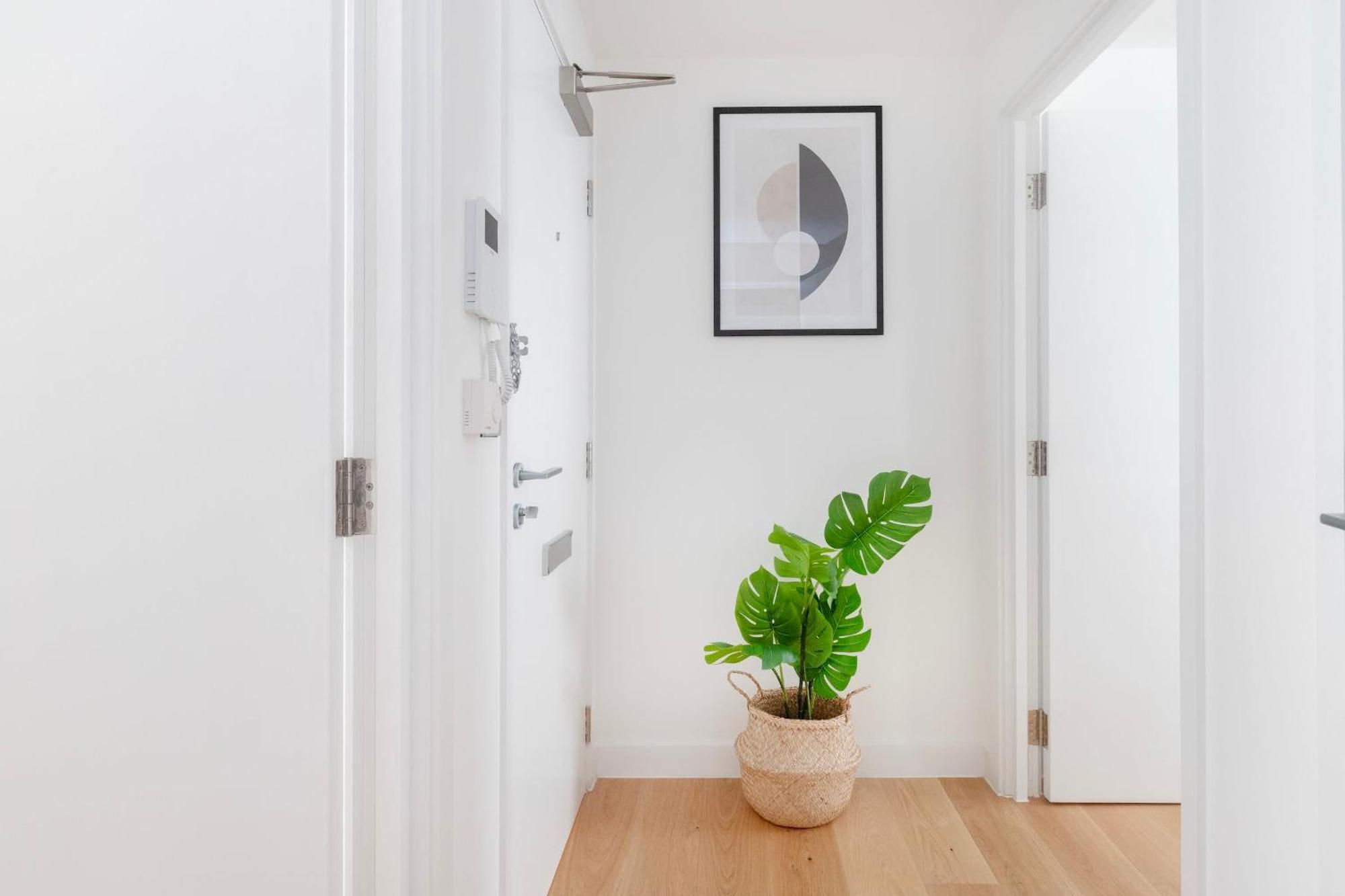 Bnbnova - Fitzrovia With Balcony Apartment *