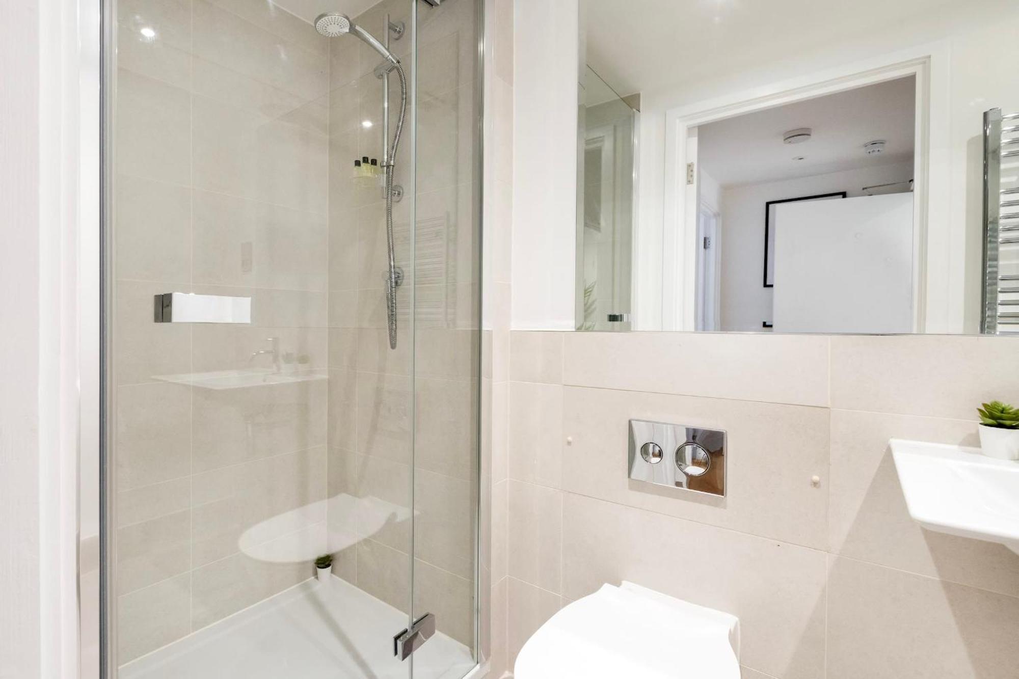 Bnbnova - Fitzrovia With Balcony *