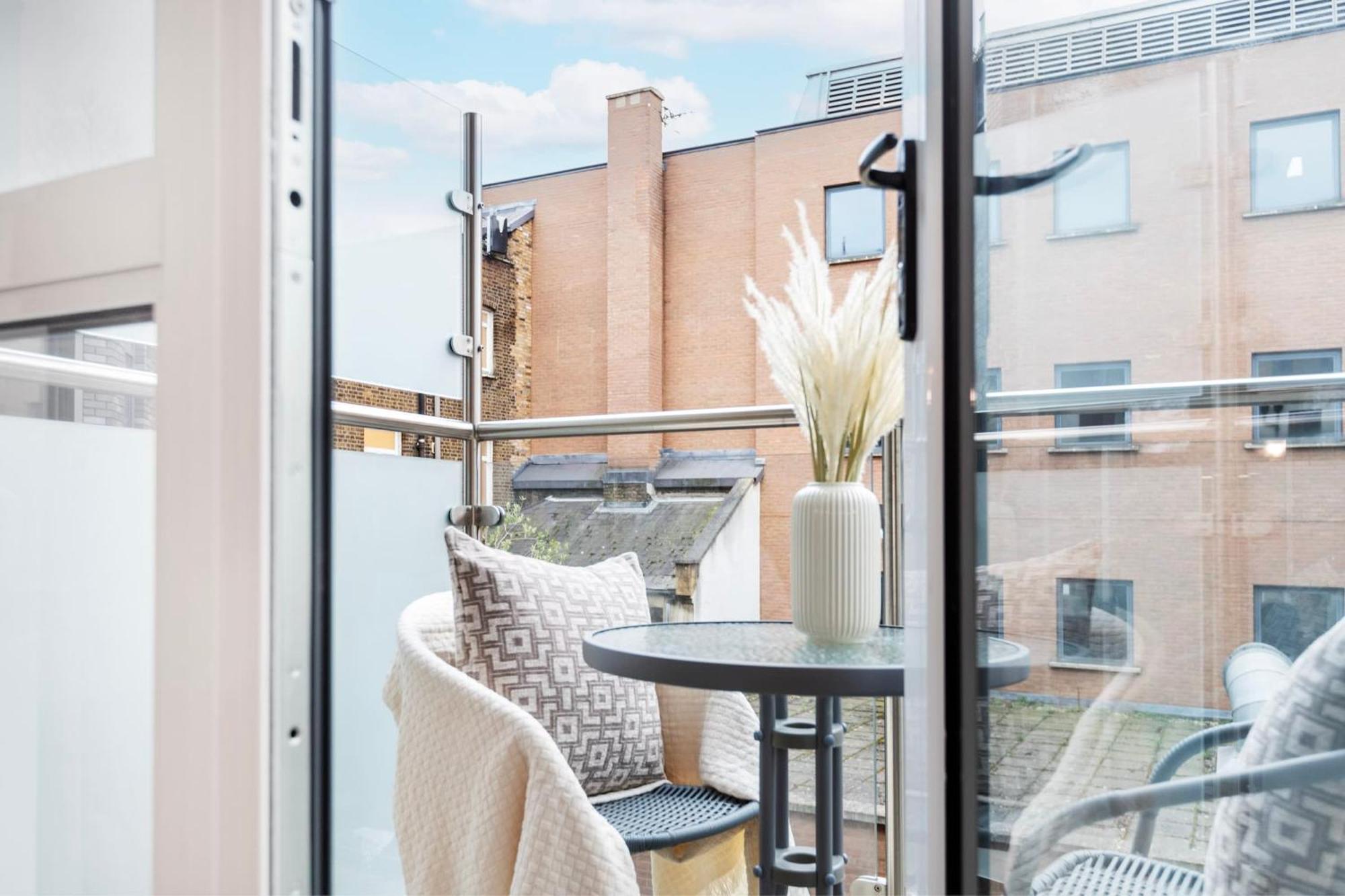 Bnbnova - Fitzrovia With Balcony * London