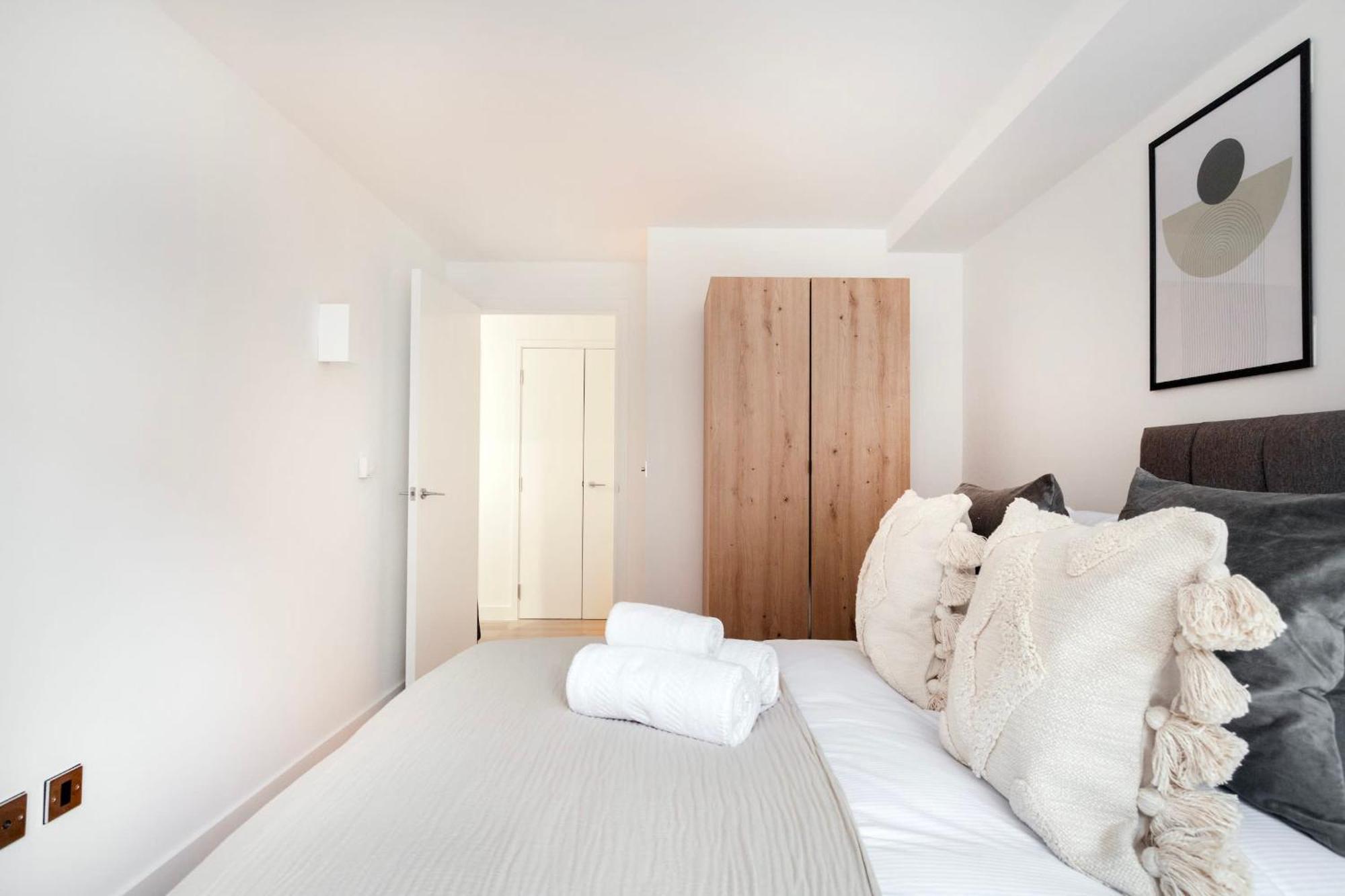 Apartment Bnbnova - Fitzrovia With Balcony